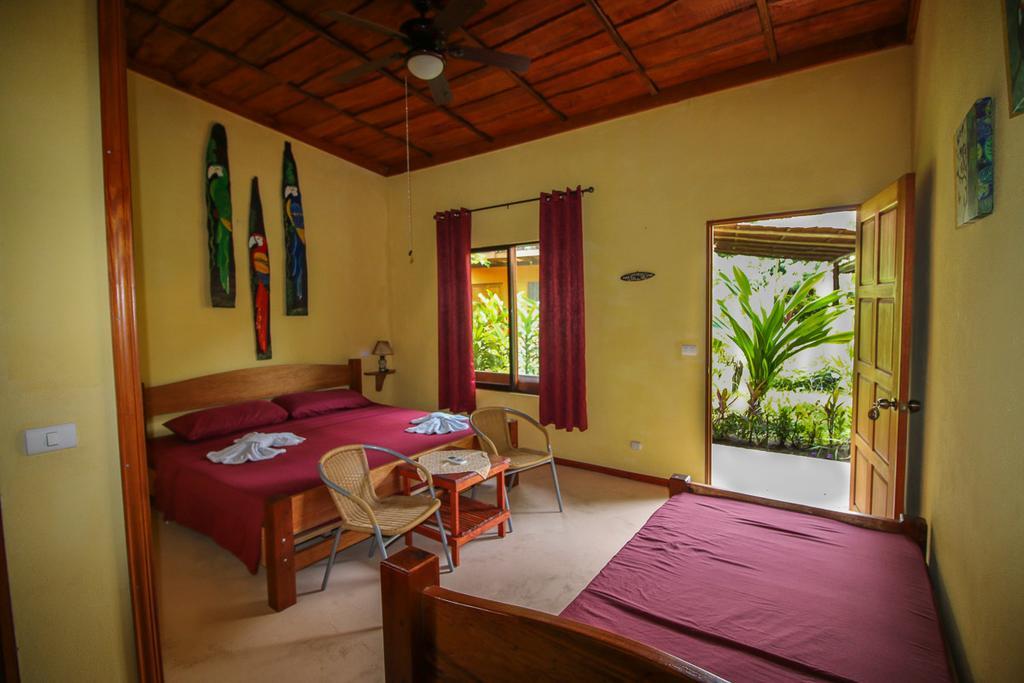 Guava Lodge Playa Matapalo Exterior photo
