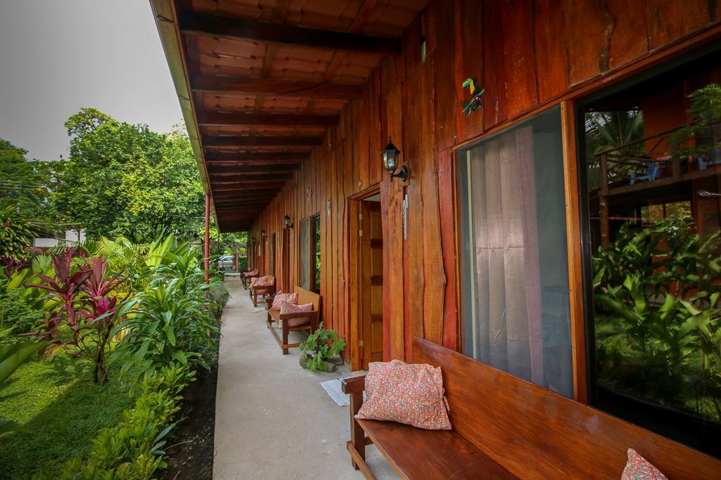 Guava Lodge Playa Matapalo Exterior photo